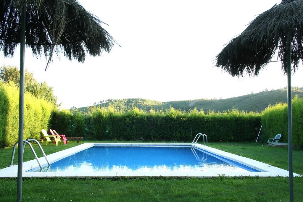 Alojamiento En Entorno Rural Los Trobos Villar de Otero Exteriör bild