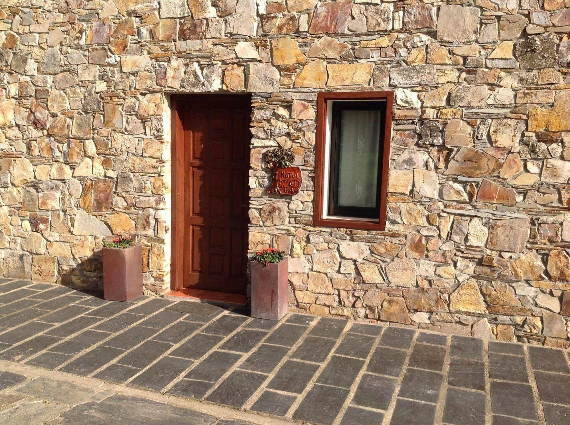 Alojamiento En Entorno Rural Los Trobos Villar de Otero Exteriör bild