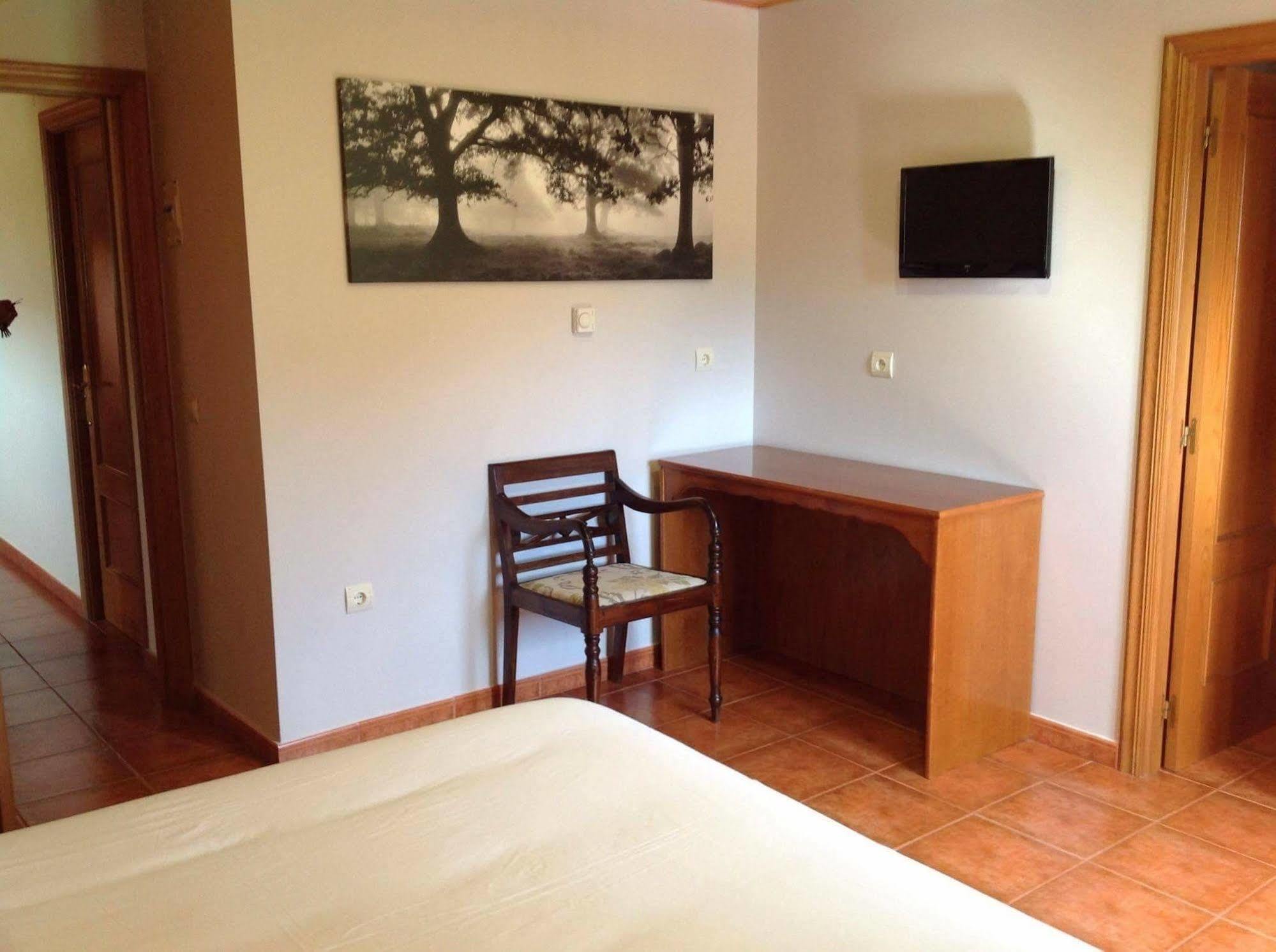 Alojamiento En Entorno Rural Los Trobos Villar de Otero Exteriör bild